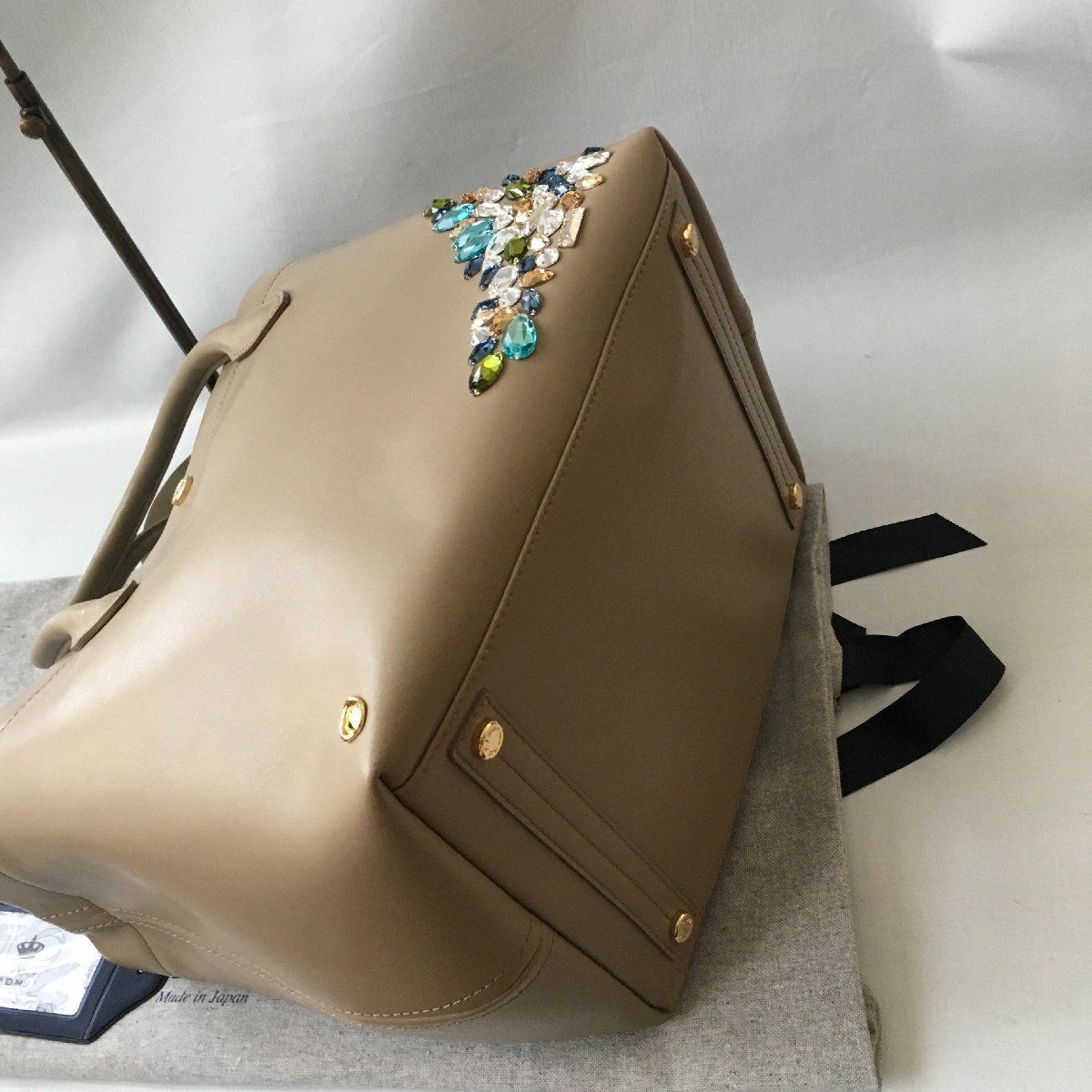 極美品 ADMJ アクセソワ エーディーエムジェイ バニティ クリスタル付  