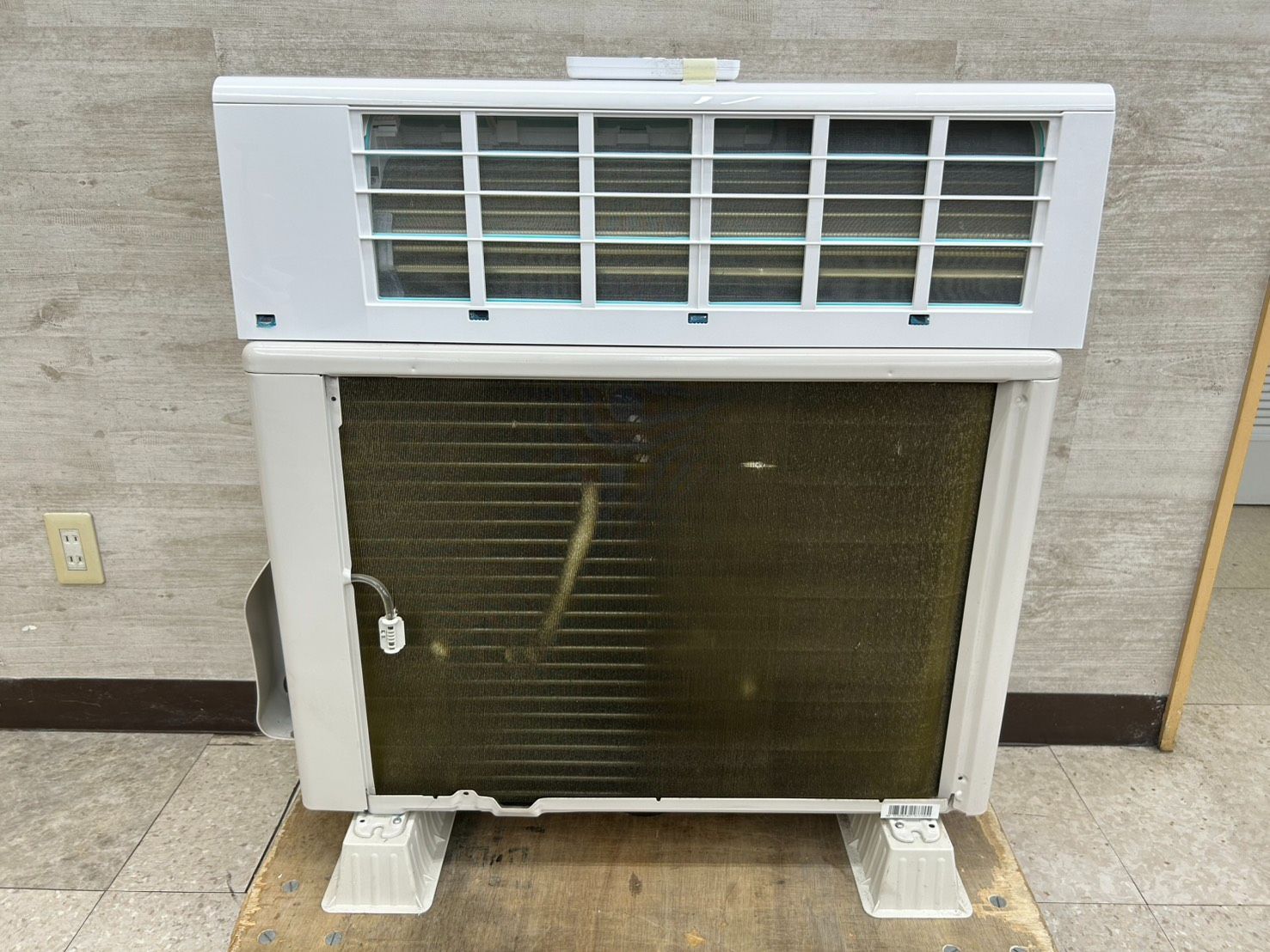 関東地域 販売 東芝 エアコン 21年製 4.0kw 内機 RAS-G401P W 外機 RAS-G401AP 工事無し