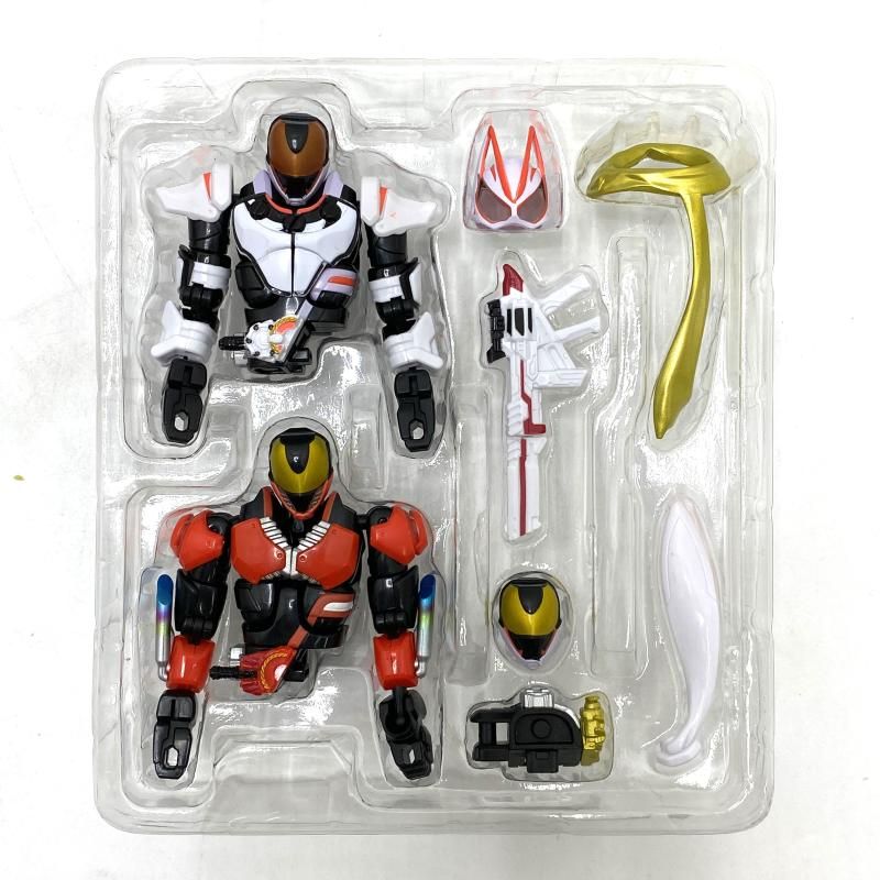 【中古】 仮面ライダーギーツ フィギュア マグナムブースト 重塗装ver.＆フィーバーセット【フィギュア】【飾磨店】 Amazon.co.jp: 仮面ライダーギーツ リボルブチェンジフィギュア