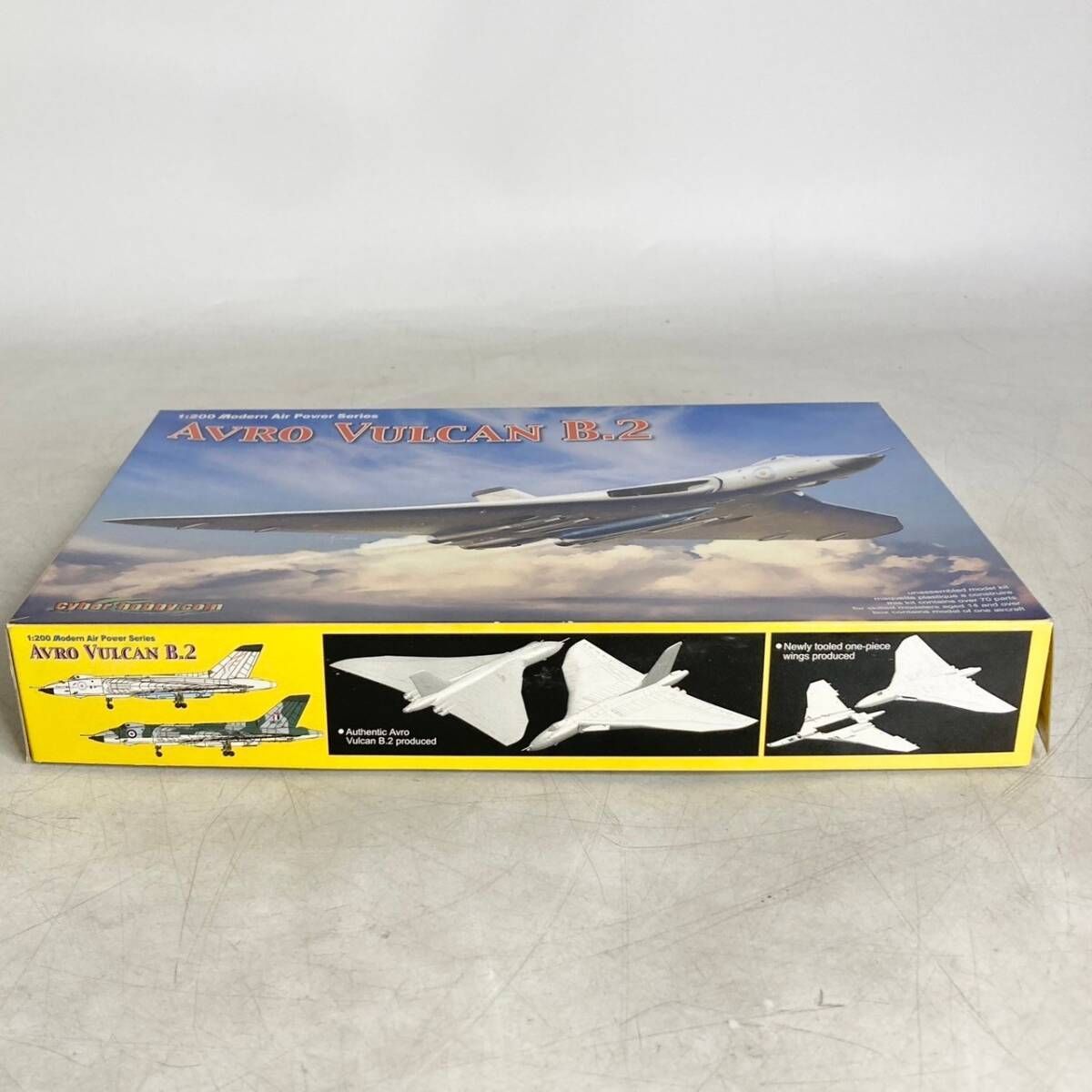 未組立 現状品 プラモデル cyber-hobby.com AVRO VULCAN B.2 1/200 DRAGON イギリス空軍 戦略爆撃機 アブロ  バルカン - メルカリ