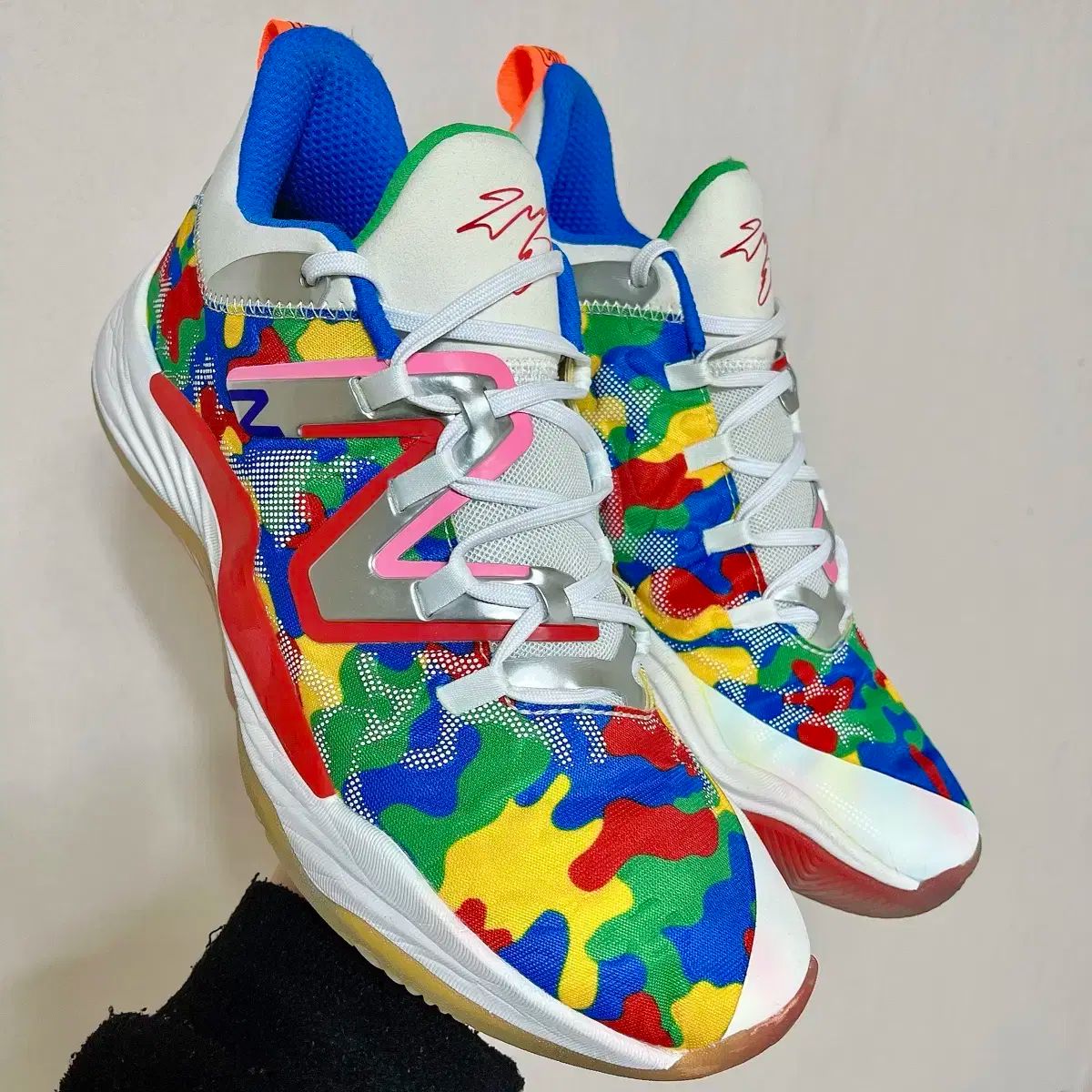 23 バスケシューズ