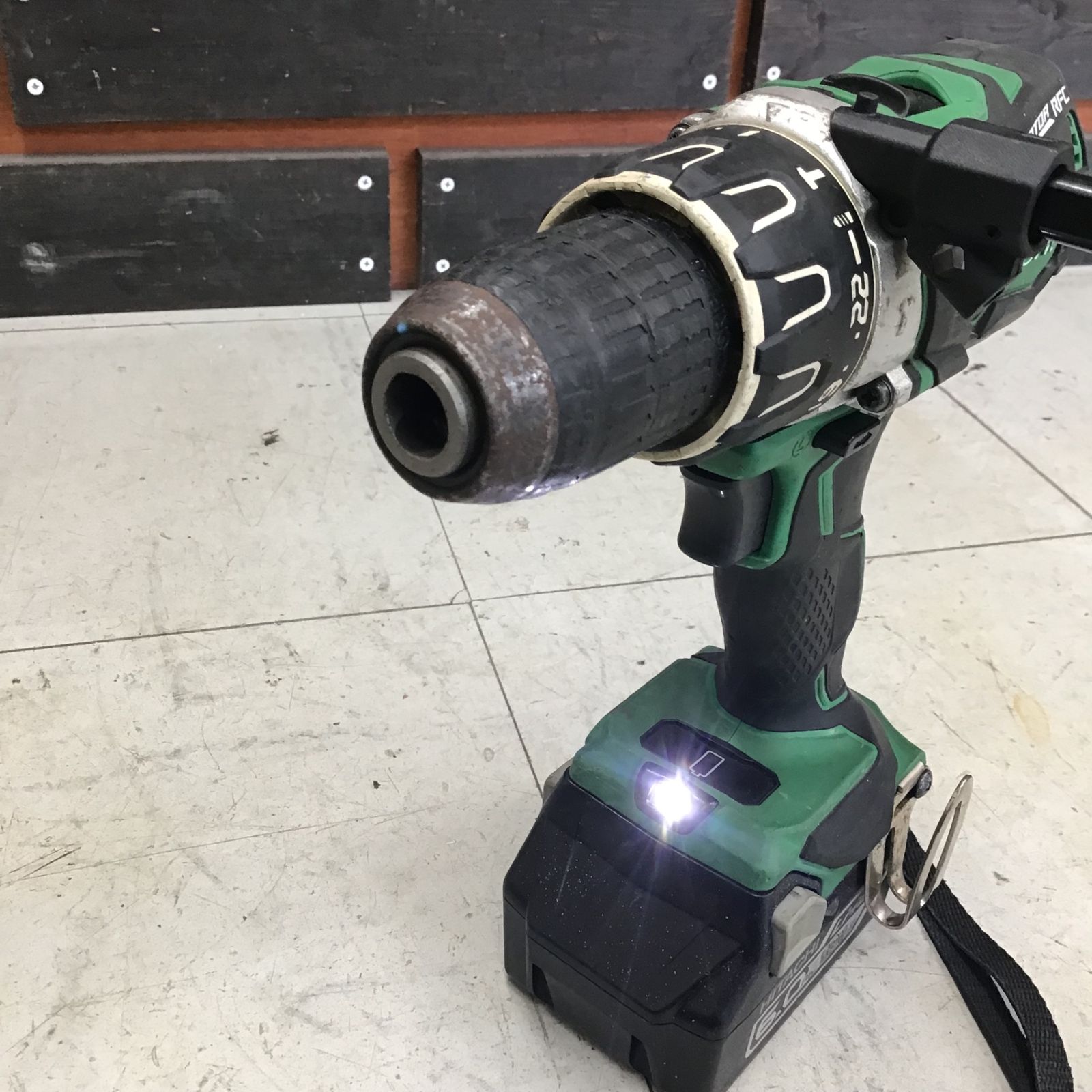 日立工機 コードレス振動ドリルドライバー DV18DBL2(2LYPK) 日立工機 コードレス振動ドリルドライバー DV18DBL2(2LYPK)