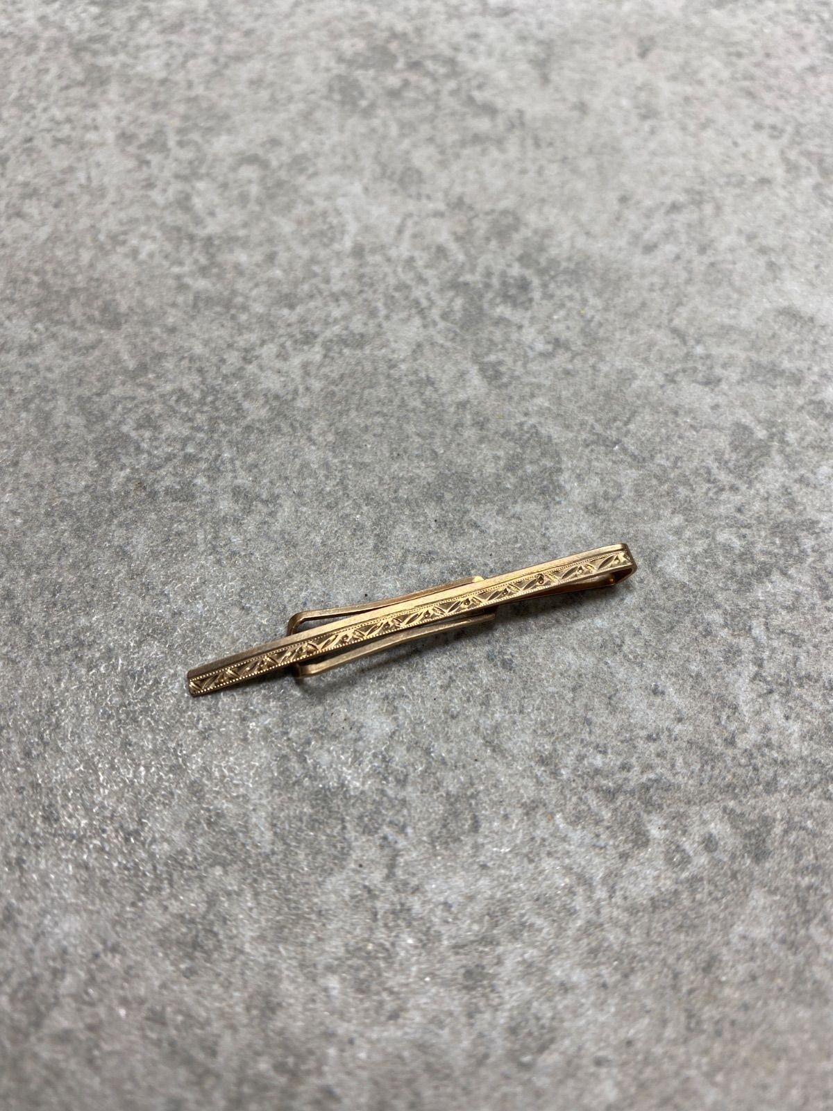 ネクタイピン K10 表記あり