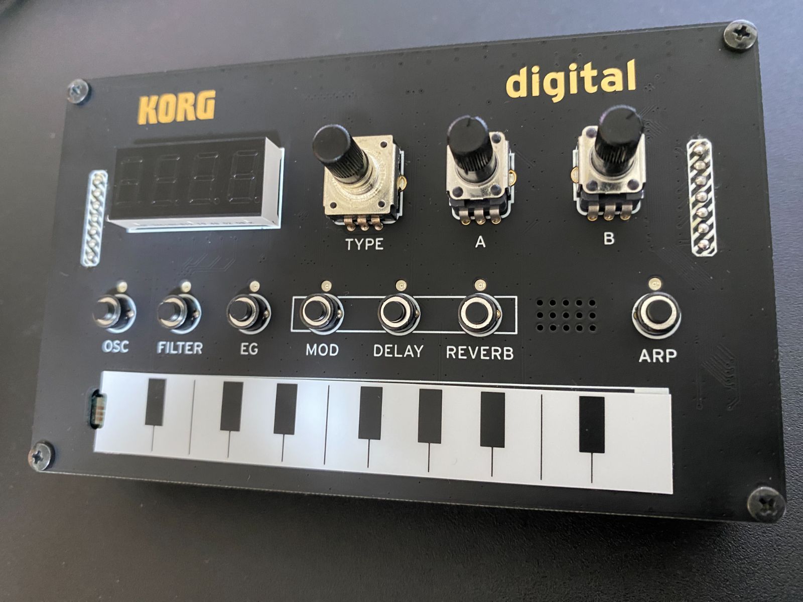 KORG NTS-1 DIGITAL シンセサイザー 【公式通販】