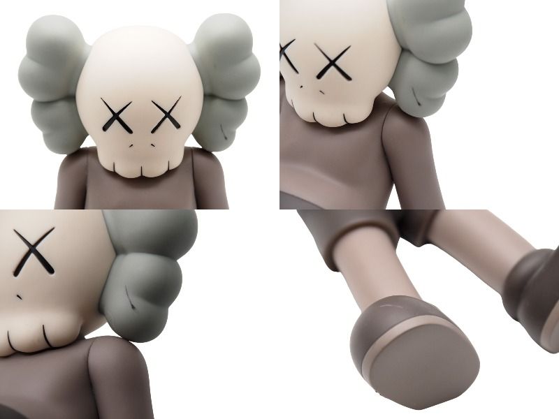 KAWS カウズ Holiday ホリデイ OriginalFake CompanionModel