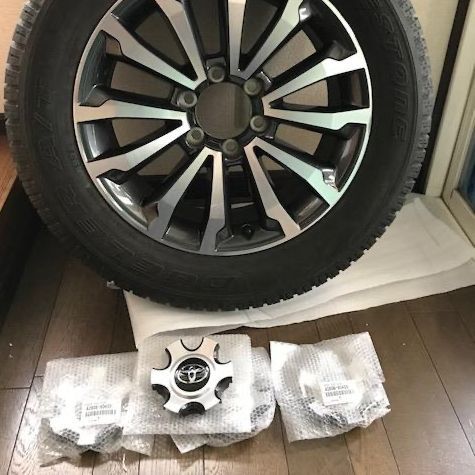 トヨタ TOYOTA 純正 ランクルプラド ランドクルーザー プラド 120系 ホイール センター キャップ ハブキャップ オーナメント 1台分 4個 セット パーツ エンジン タイヤ バンパー 検索 マフラー