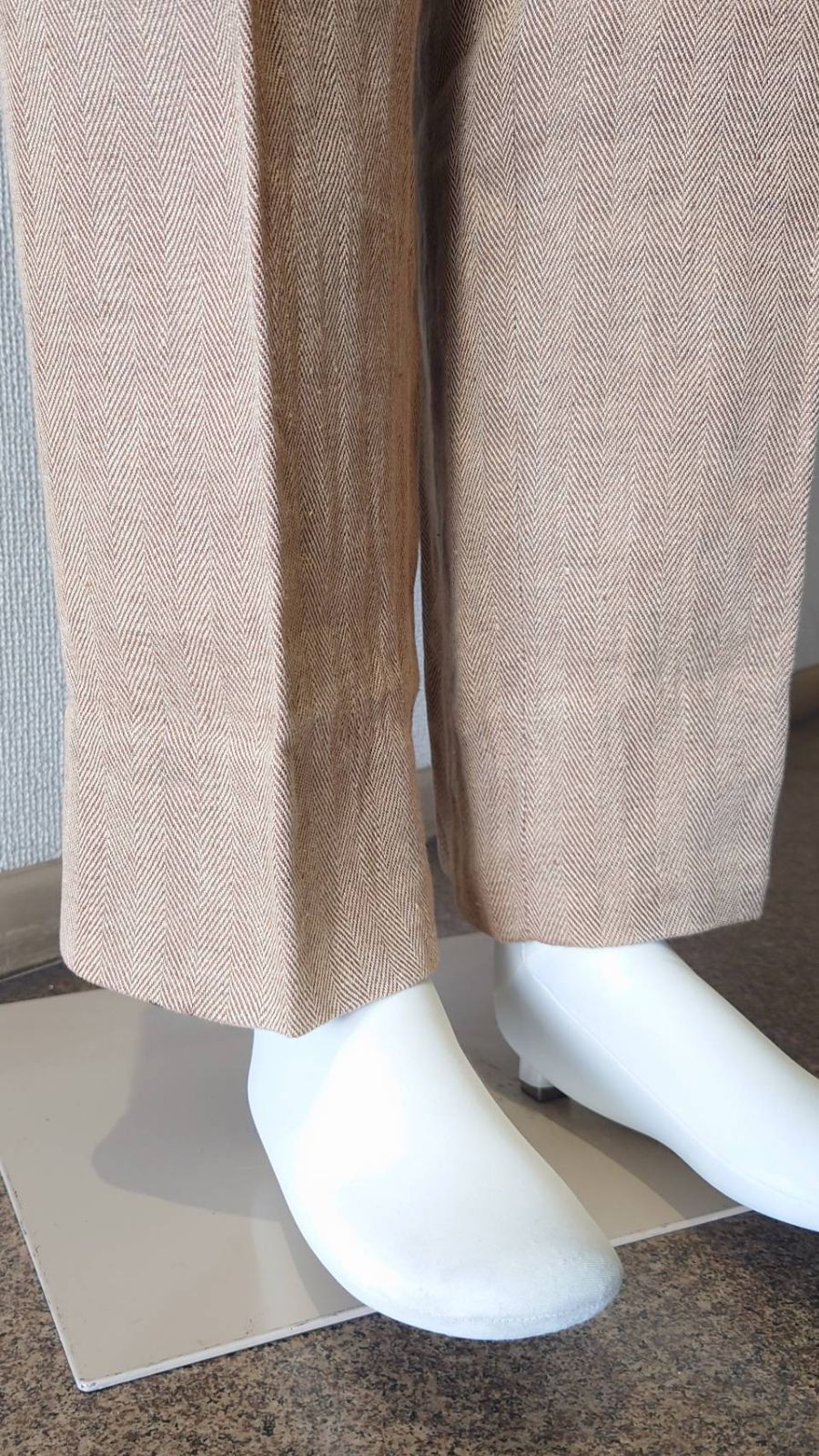 Cesarani Linen”