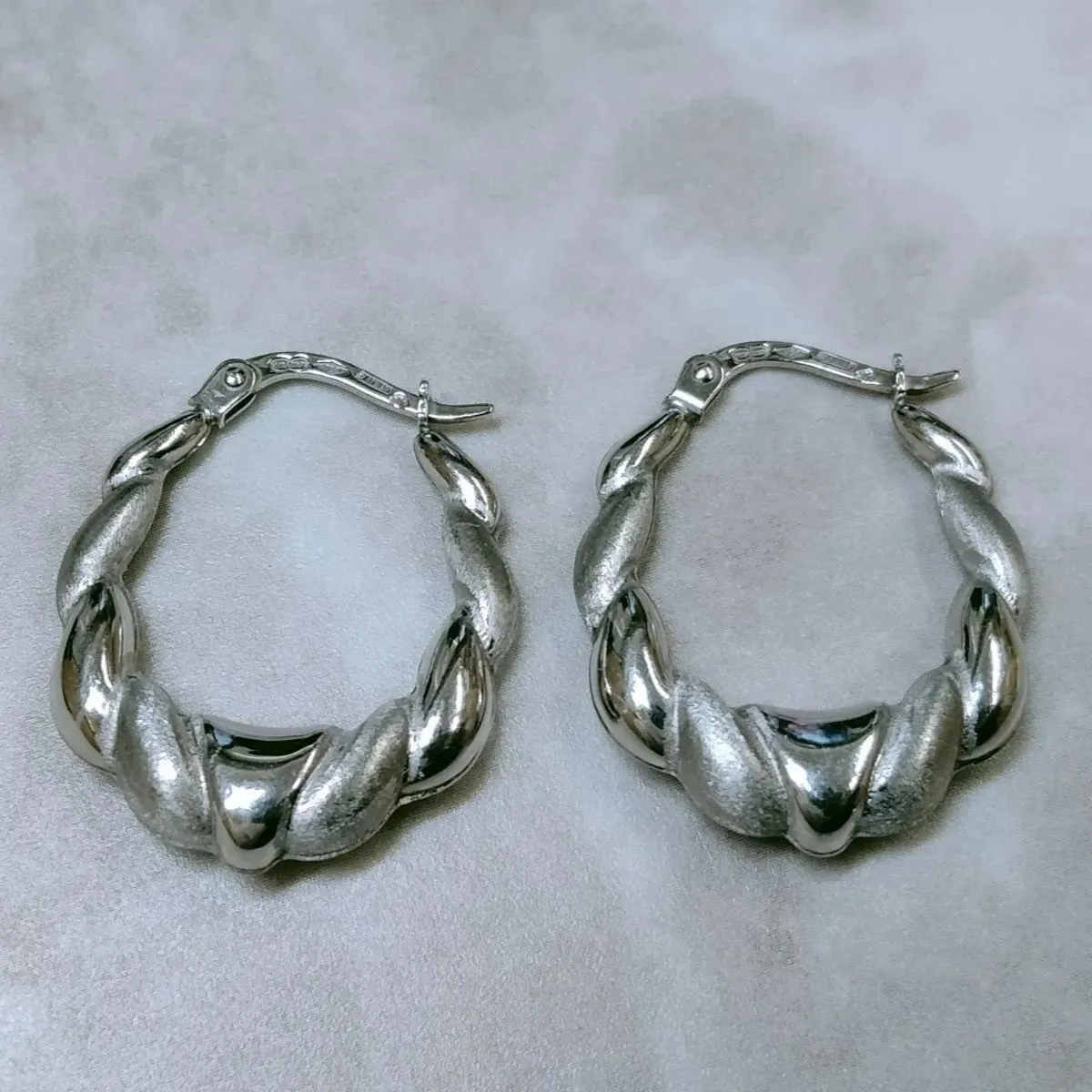 美品 希少 ホワイトゴールド】UNOAERRE ウノアエレ 750 WG ホワイト 