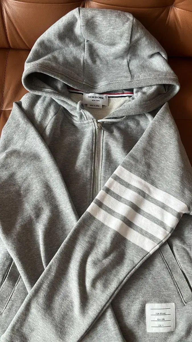 Thom Browne(トム・ブラウン) フード付き ジップアップパーカー 4