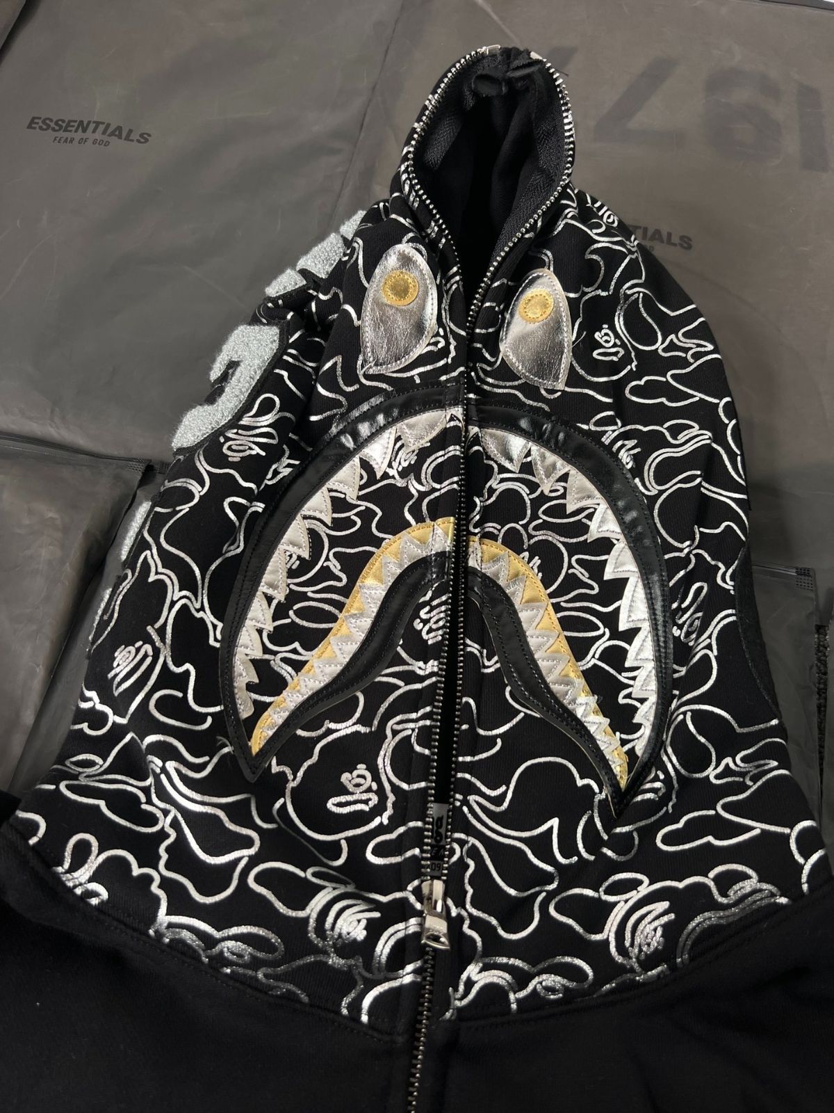 美品】超希少ABathingApeパーカー M|mercariメルカリ官方指定廠商 