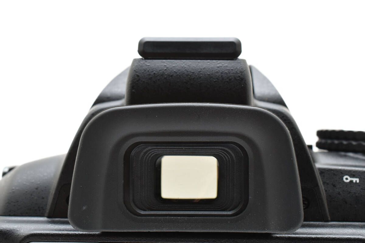 ☆美品☆ショット数855枚☆ニコン Nikon D3000 ボディ AF-S NIKKOR 18