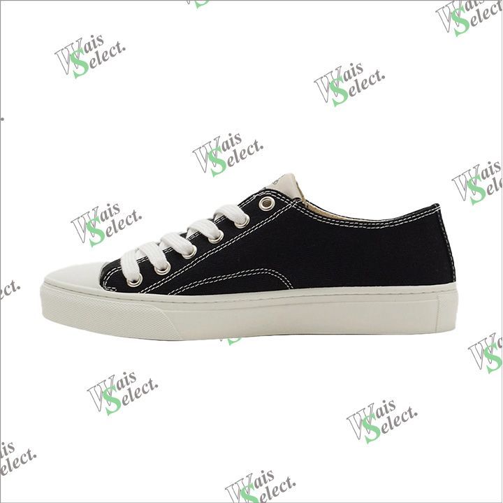 Vivienne Westwood ブラック Plimsoll ローカットスニーカー Black Plimsoll Low-Top Sneakers by Vivienne Westwood on Sale