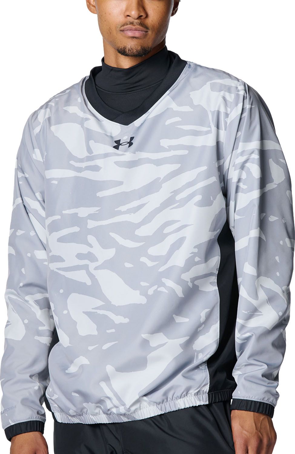 アンダーアーマー UNDER ARMOUR 野球-ソフトボール UA NOVELTY V-NECK JACKET メンズ ジャケット アウター 撥水 Vネック 裏メッシュ 部活 クラブ 練習 トレーニング 6007971 035 STEEL