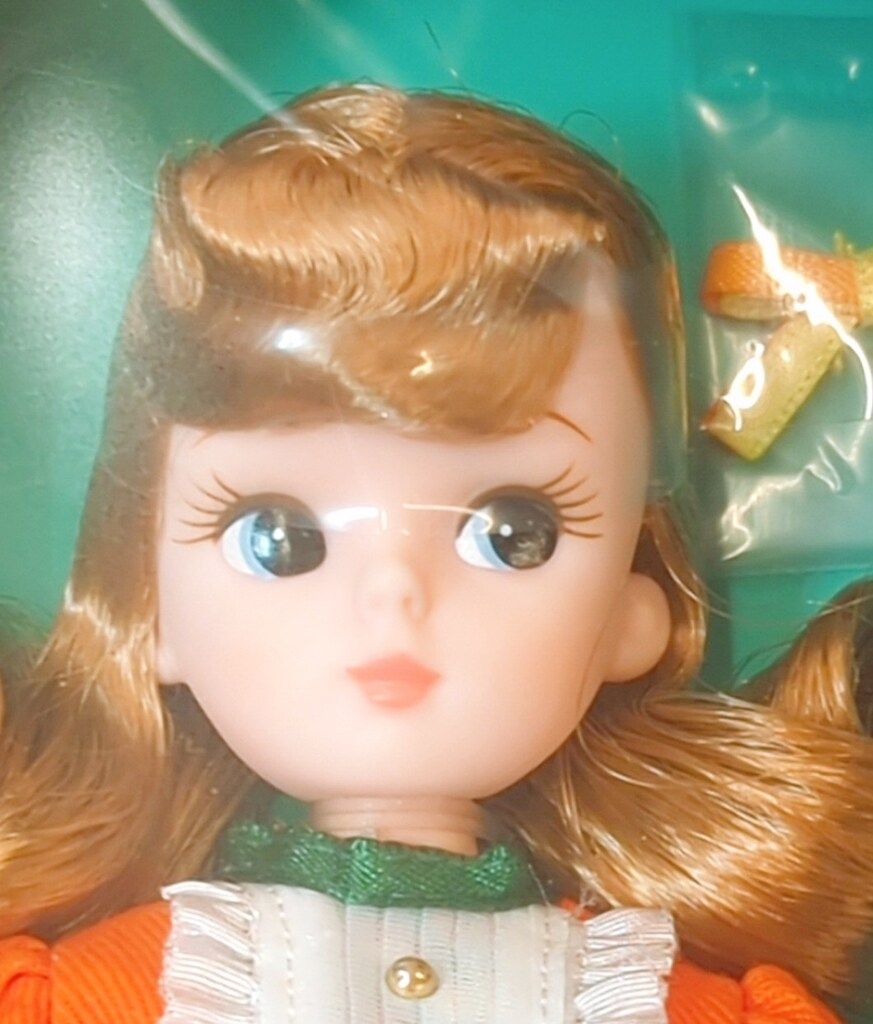 タカラトミー リカちゃん 100th anniversary レトロリカちゃん ミカン色のくちびる