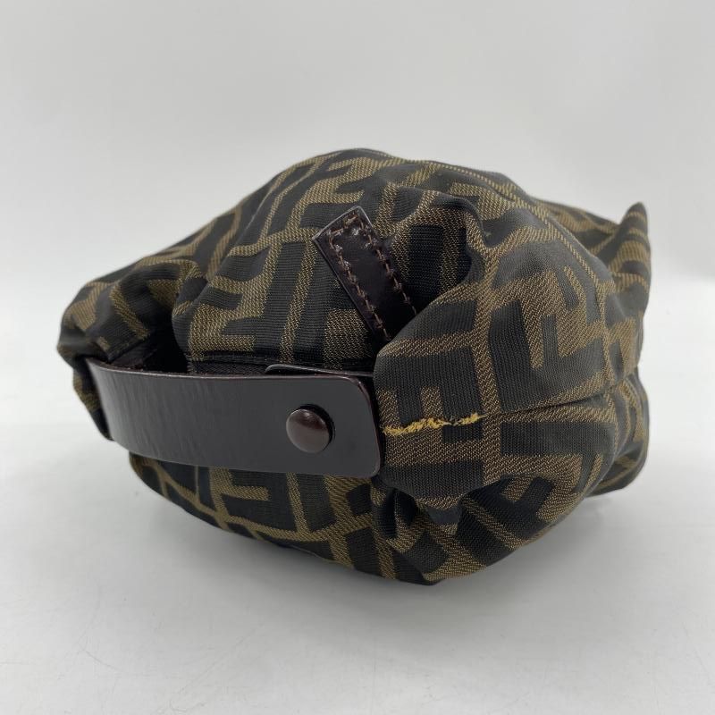 ズッカ ブラウン