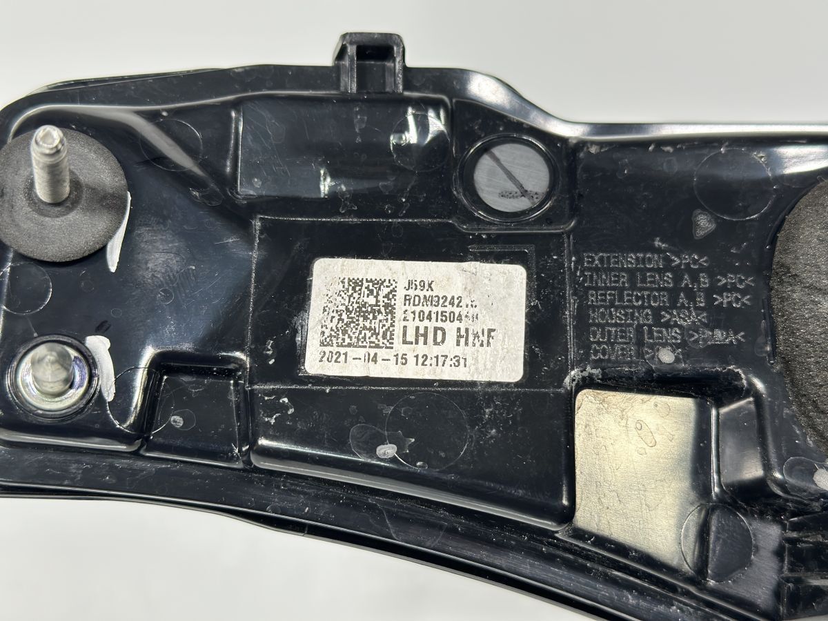 低走行 CX-30 DM8P DMEP 純正 左フィニッシャーランプ テールランプ 内側 LH LED DFR5-51-3G0 DFR5-513G0 RDM924-57 D 管理29438 FFCRYSTALESIA_COM