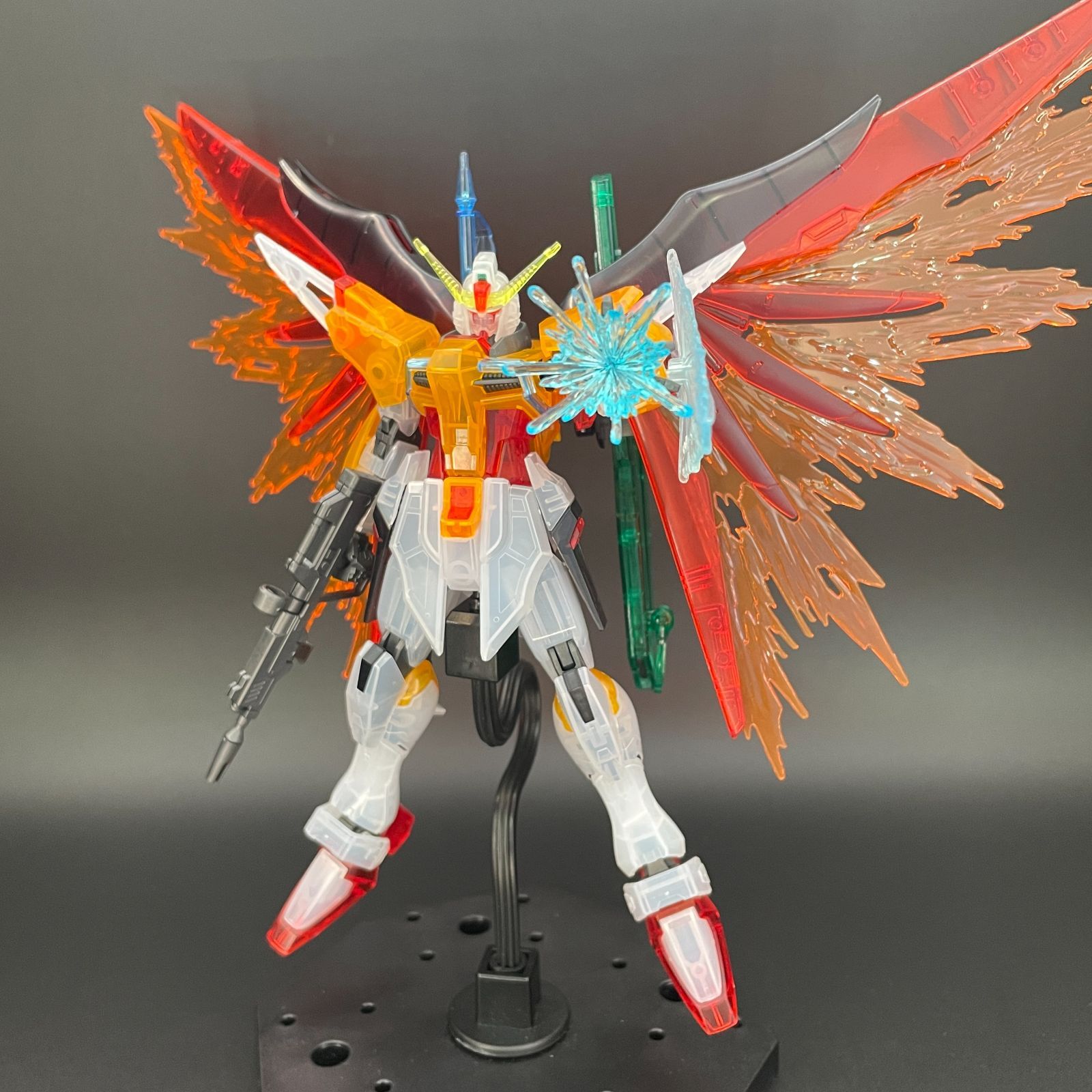 レビュー高評価の商品 ガンプラ【中古品】 HG 1/144 デスティニーガンダム(ハイネ専用 ロボット