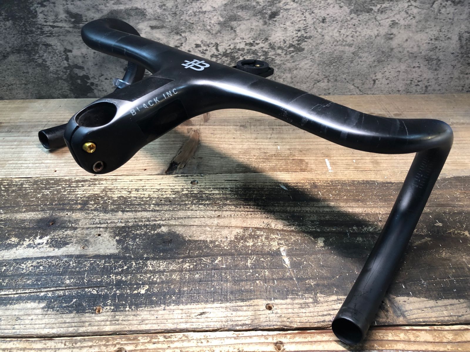 ブラックインク カーボンステム