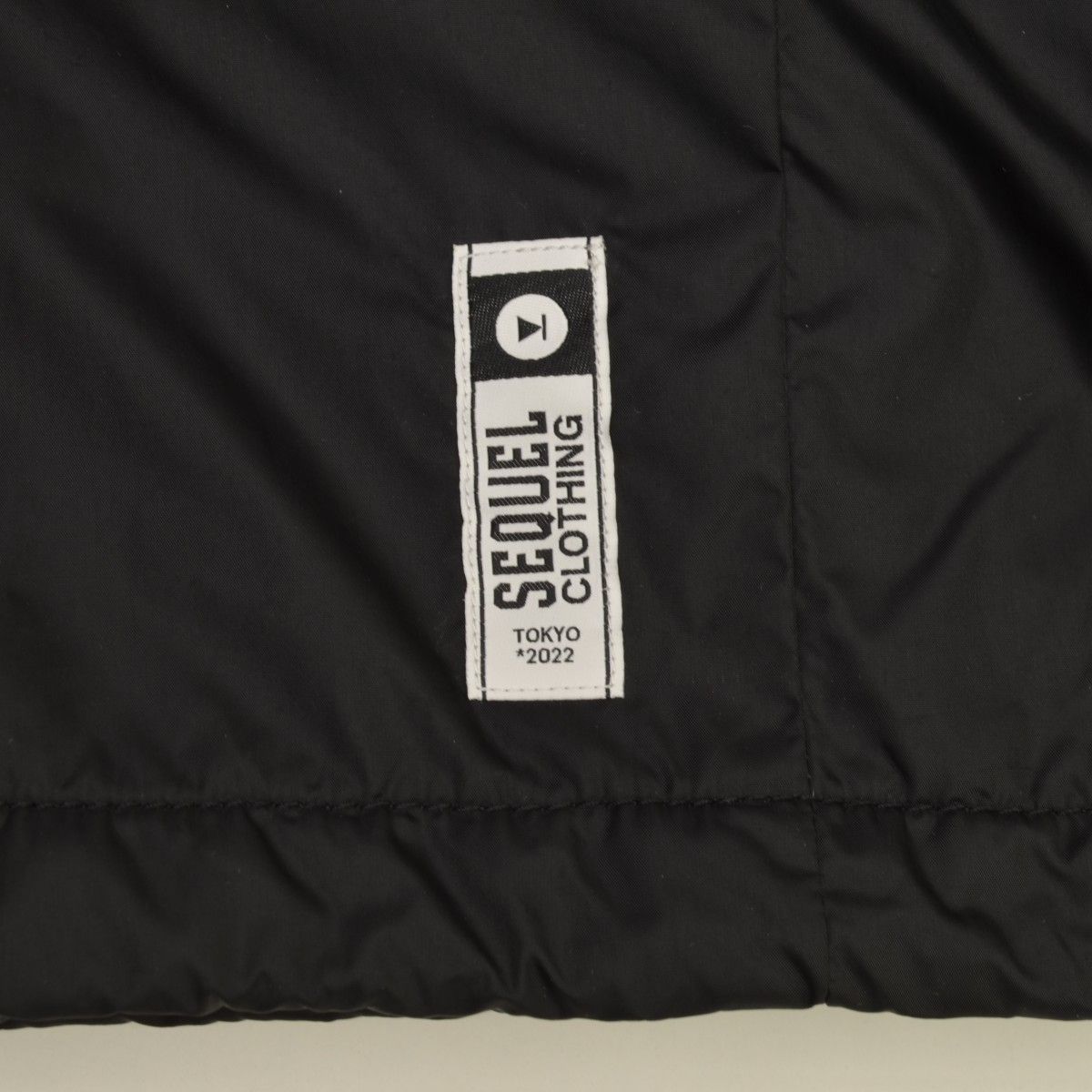 SEQUEL COACH JACKET SQ-22AW-JK-08 ブラック サイズ：XL (心斎橋