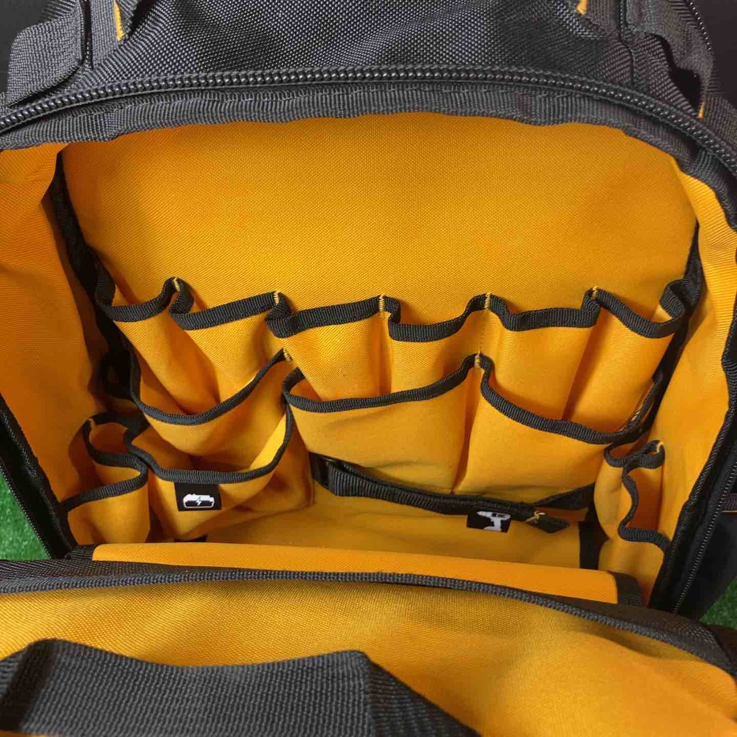 デウォルト(DEWALT) バックパック 撥水 撥塵 耐久性 収納ケース ツール 