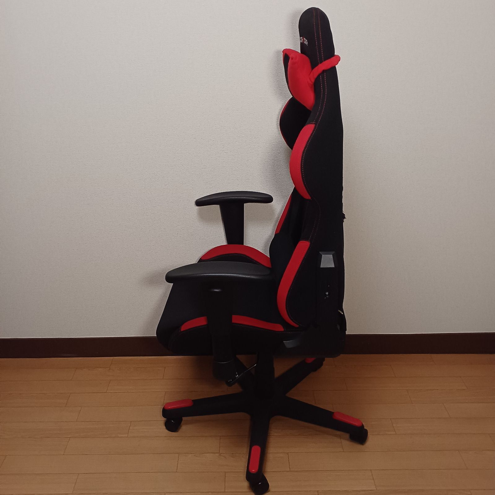 DXRacer スタンダードモデル ゲーミングチェア