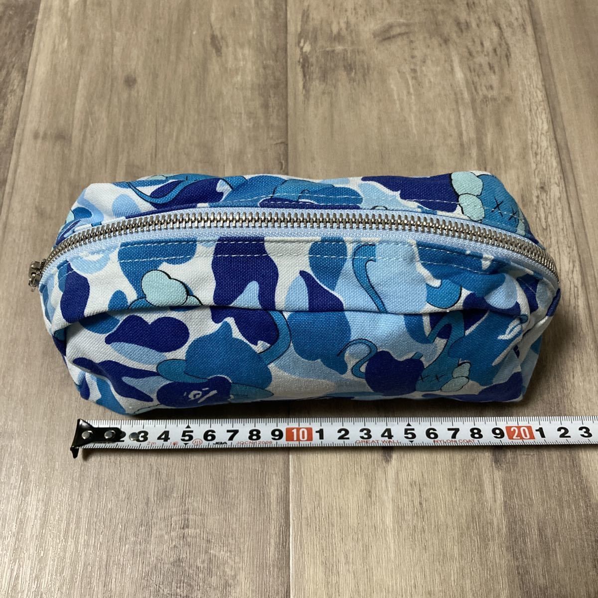 新品 KAWS × BAPE bendy ABC camo blue ポーチ