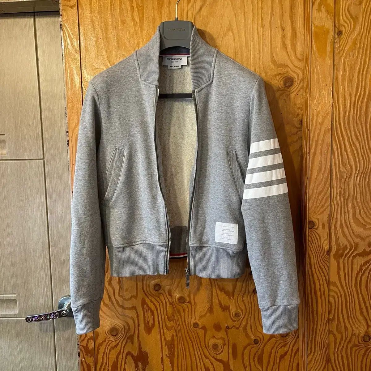 THOM BROWNE ブルゾン　ジャンパー　トムブラウン THOM BROWNE(トムブラウン) ブルゾン(メンズ) - 海外通販のBUYMA