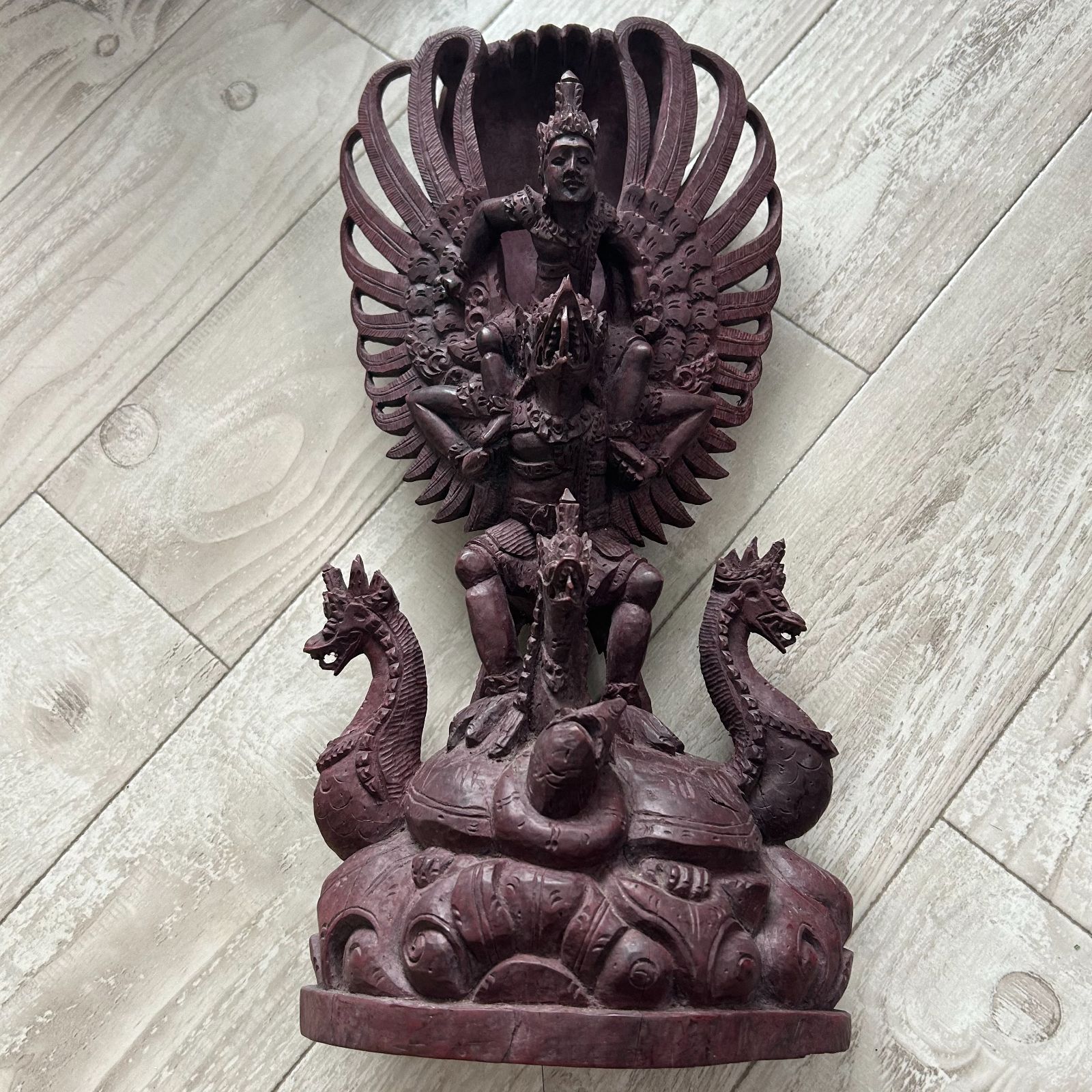 ガルーダに乗ったヴィシュヌ神の木彫り　高さ40cm ガルーダに乗ったヴィシュヌ神の木彫り 高さ40cm - メルカリ