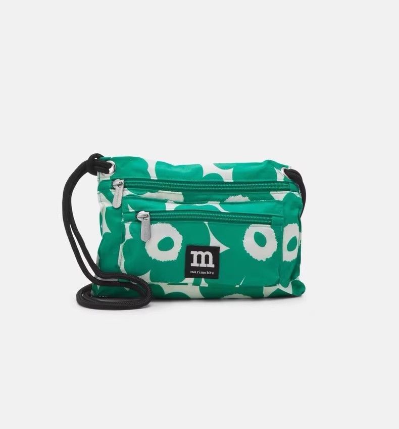レディース 未使用 マリメッコ marimekko ニットミニショルダーバッグ 