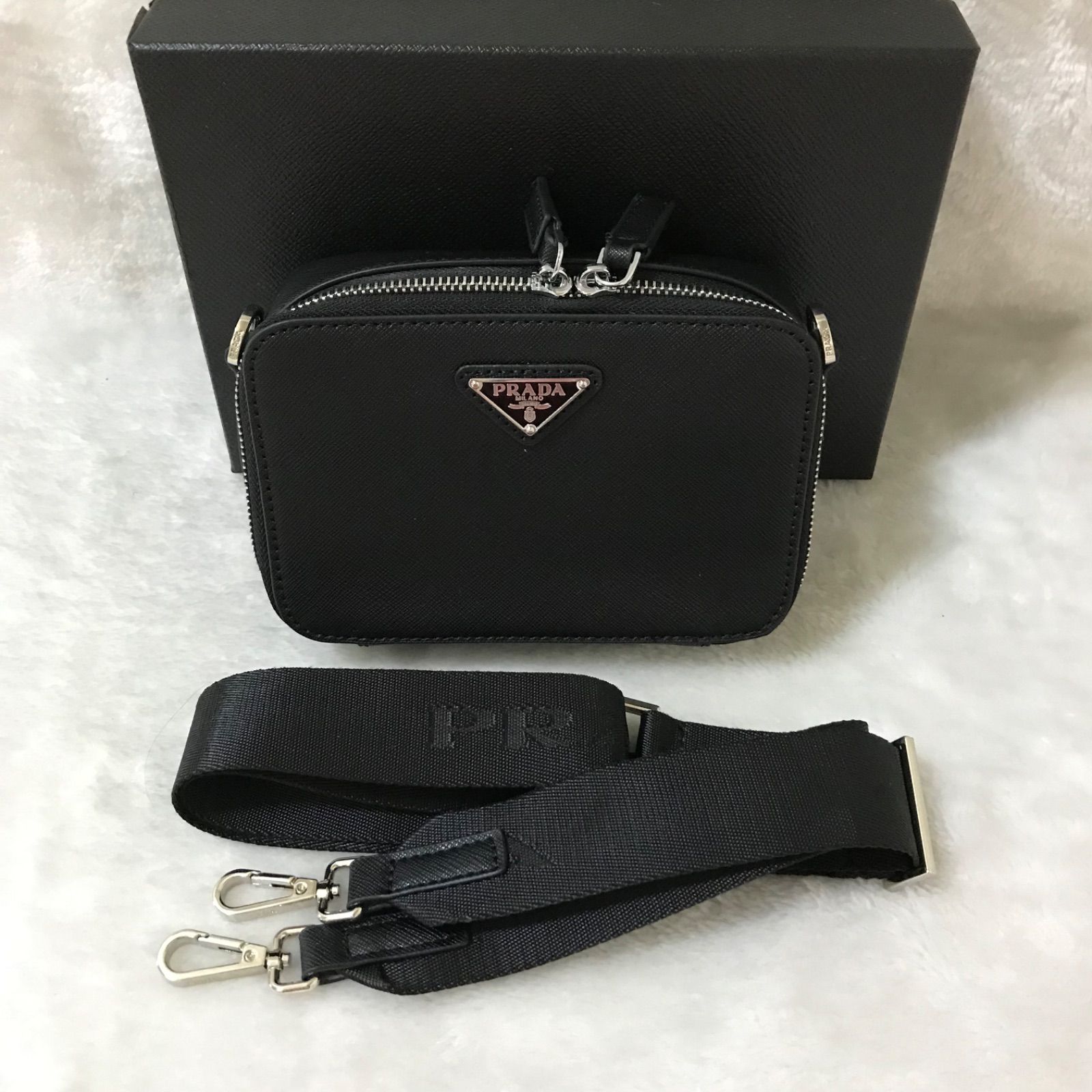 PRADA ノベルティショルダーバッグ 新品未使用 プラダ ブランド物