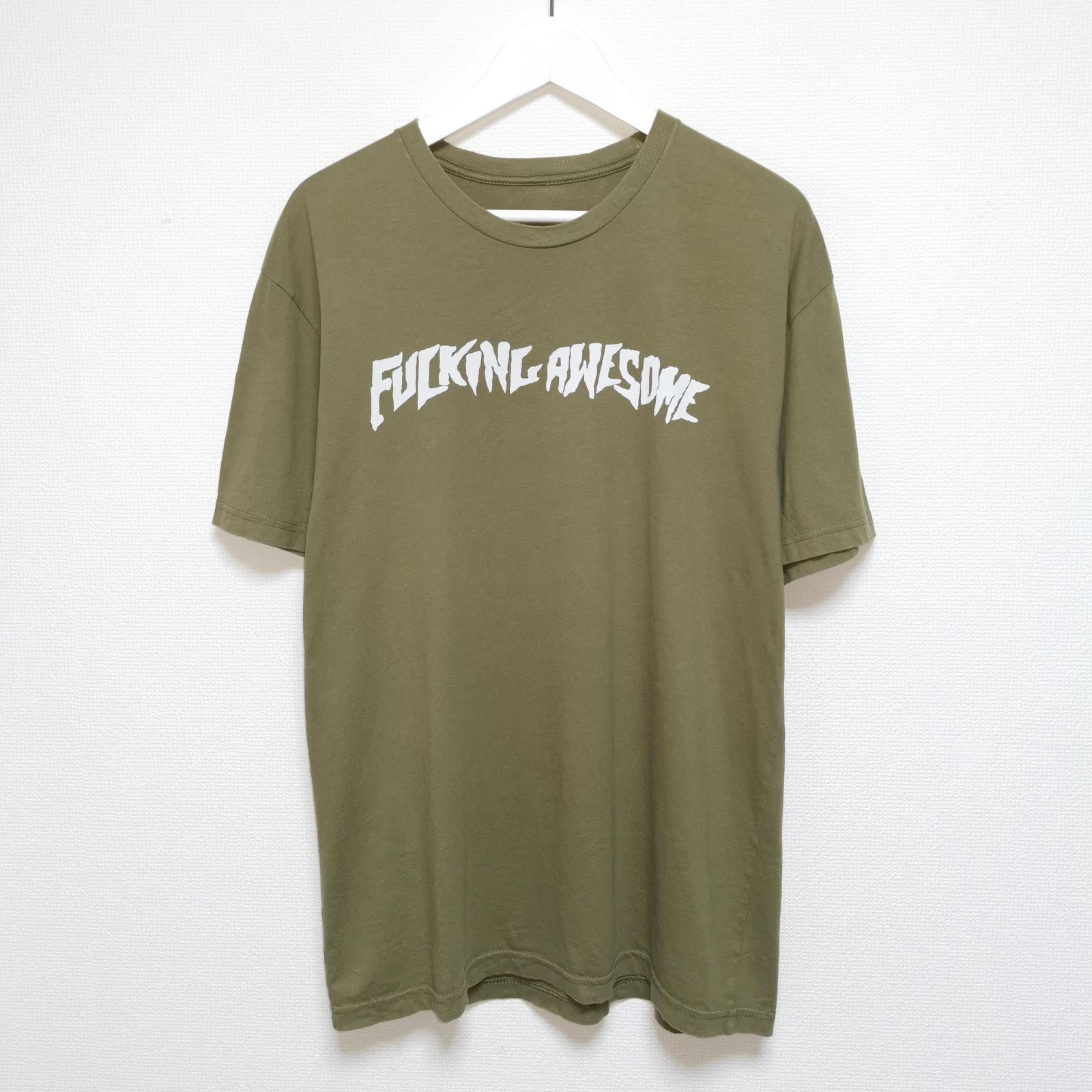 L ファッキンオーサム FUCKING AWESOME Tシャツ SUPREME