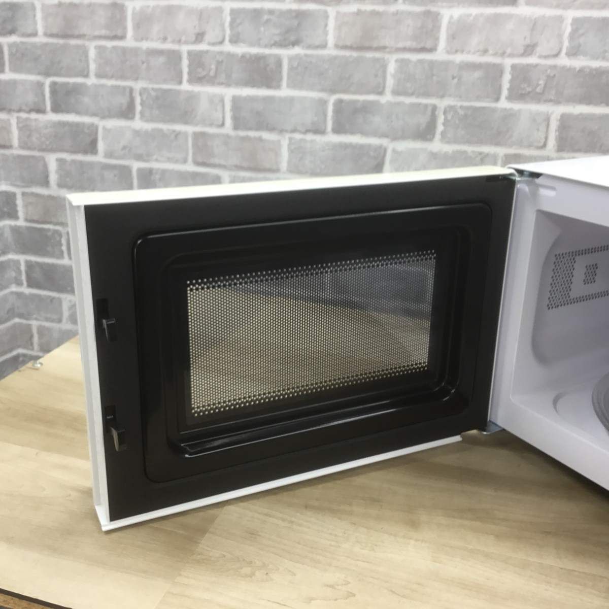 未使用 ヤマダ 単機能電子レンジ YMW-M17JW5 50Hz専用 22年製 未使用 ヤマダ 単機能電子レンジ YMW-M17JW5 50Hz専用 22年製