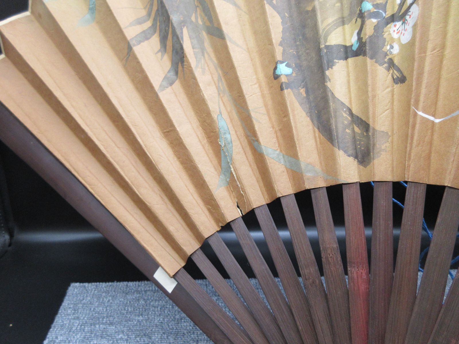 メルカリshops 中国製 飾り扇子 手書絵 アンティーク 置物 大