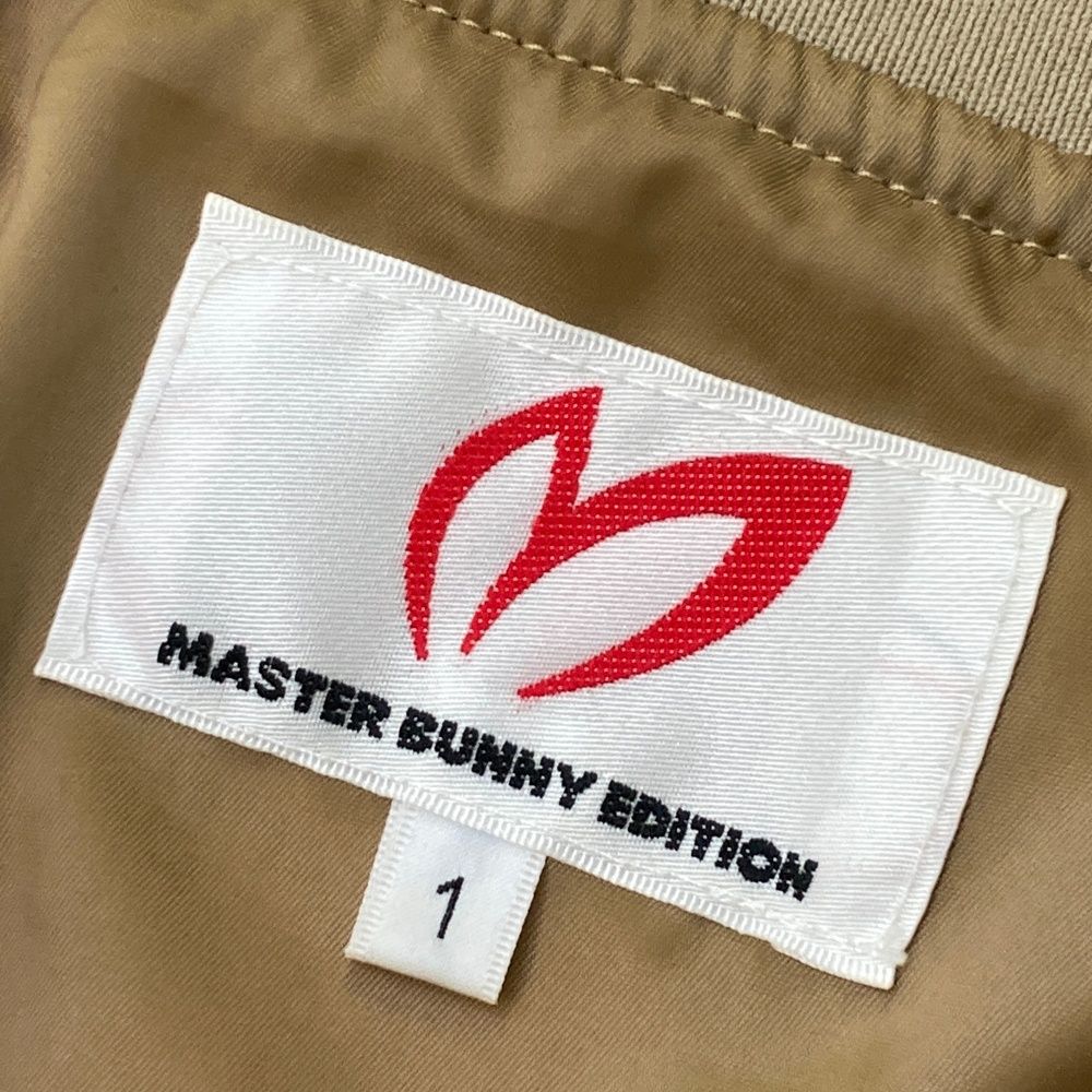 サイズ：5 MASTER BUNNY EDITION マスターバニーエディション  カシミヤ混 ニット ジップジャケット  ベージュ系 [240101440309] ゴルフウェア メンズ ストスト サイズ：5 MASTER BUNNY EDITION マスターバニーエディション