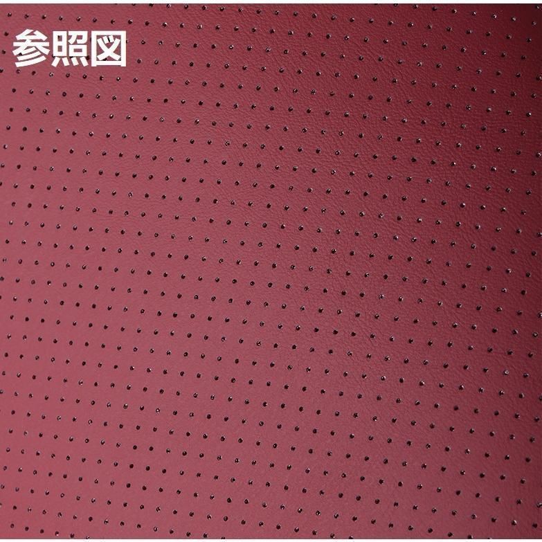 座布団2点 車の後席1点