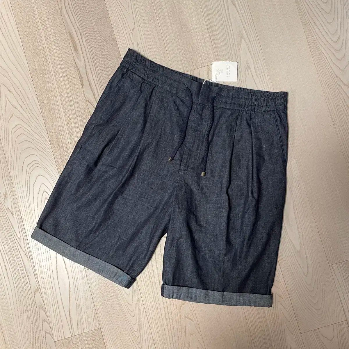 ブルネロ BRUNELLO CUCINELLI(ブルネロクチネリ) ドロー