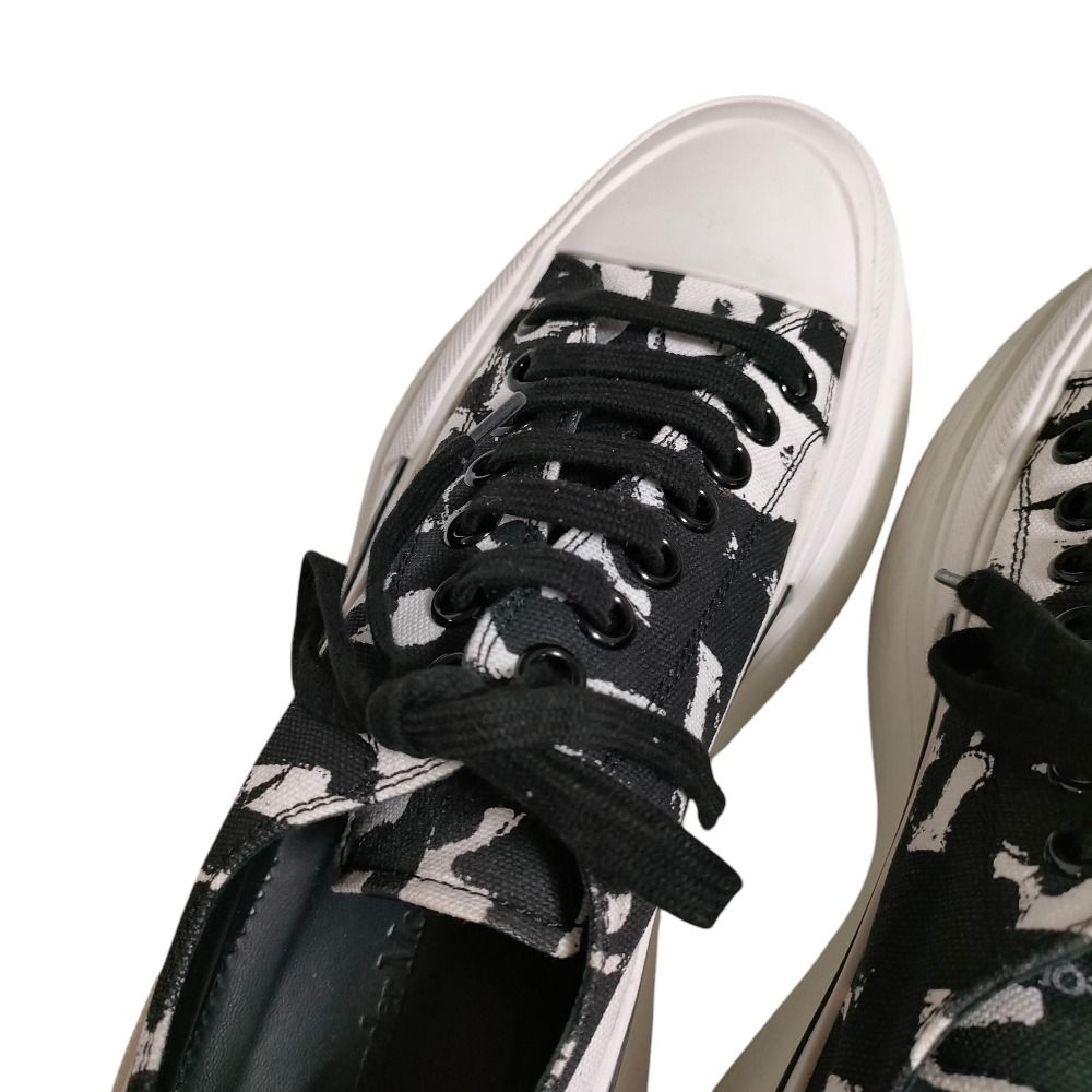 新品同様 Alexander McQueen アレキサンダーマックイーン グラフィティ