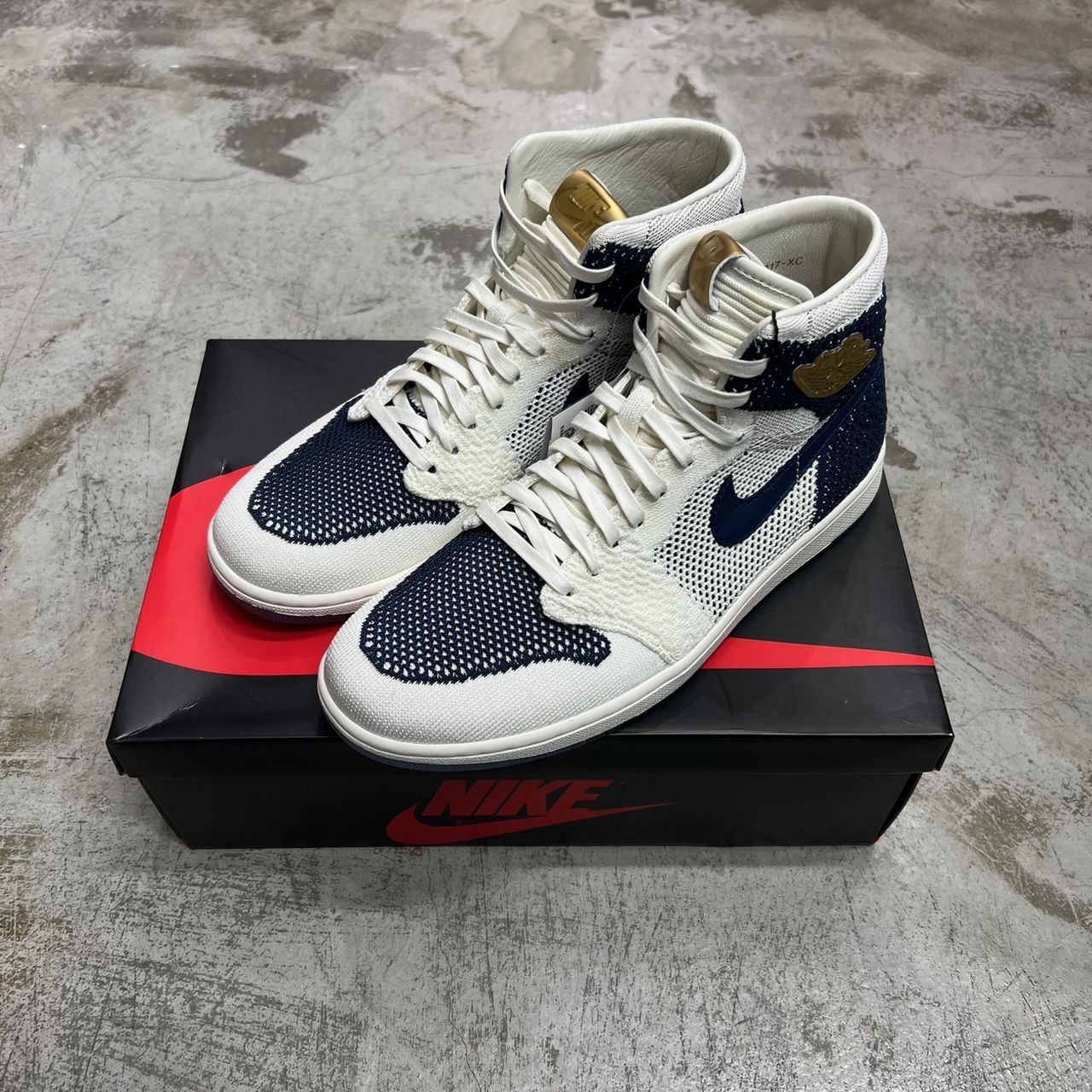 国内正規 NIKE AIR JORDAN 1 RETRO HIGH FLYKNIT DEREK JETER RE2PECT
