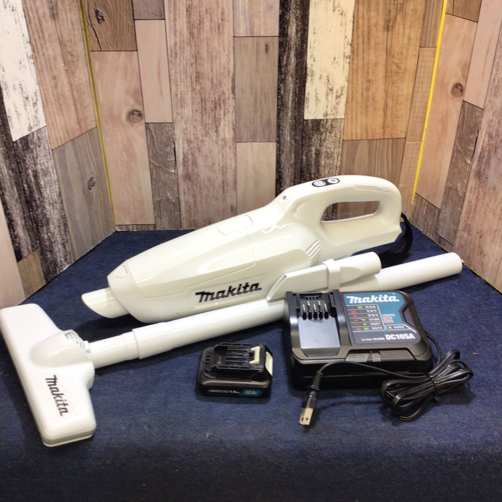 シャーク コードレスクリーナー CS401JRB Shark バッテリー2つ