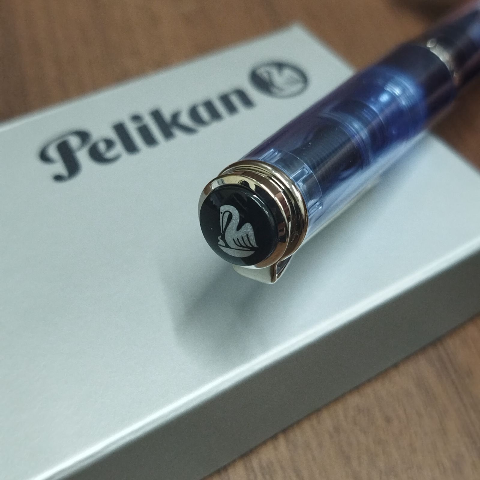 PELIKAN/ペリカン】クラッシックM205 デモンストレーター・ブルー(F