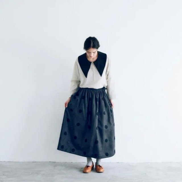 スカート シンプル