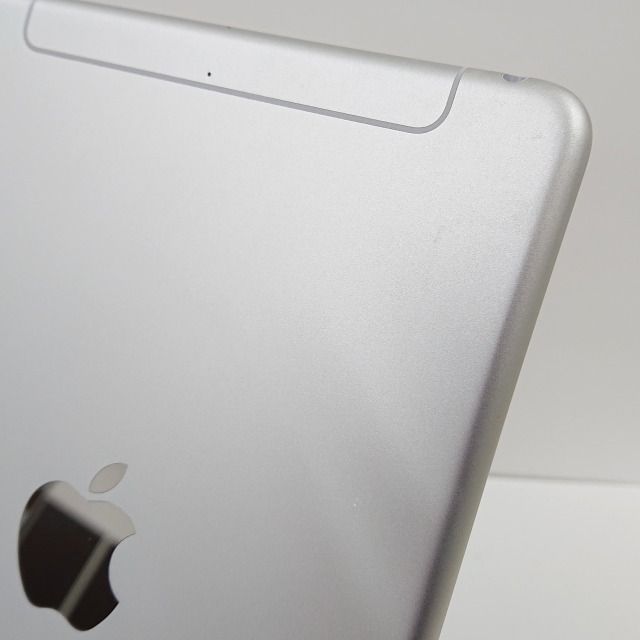 iPad mini5 Wi-Fi+Cellular 64GB SIMフリー シルバー 送料無料 本体