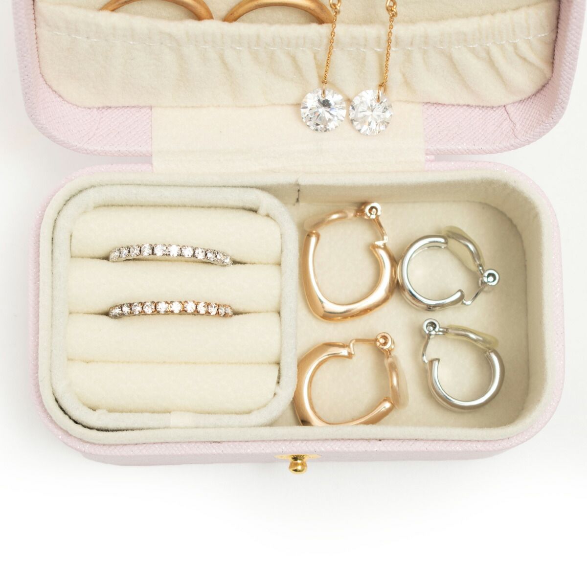アクセサリー ケース 持ち運び 小さい ジュエリーボックス アクセサリーポーチ アクセサリーケース 携帯用 アクセサリー 収納 ピアスケース アクセサリーケース ミニ コンパクト トラベル リング 指輪 ピアス ネックレス イヤリング プチプラ 小物入れ