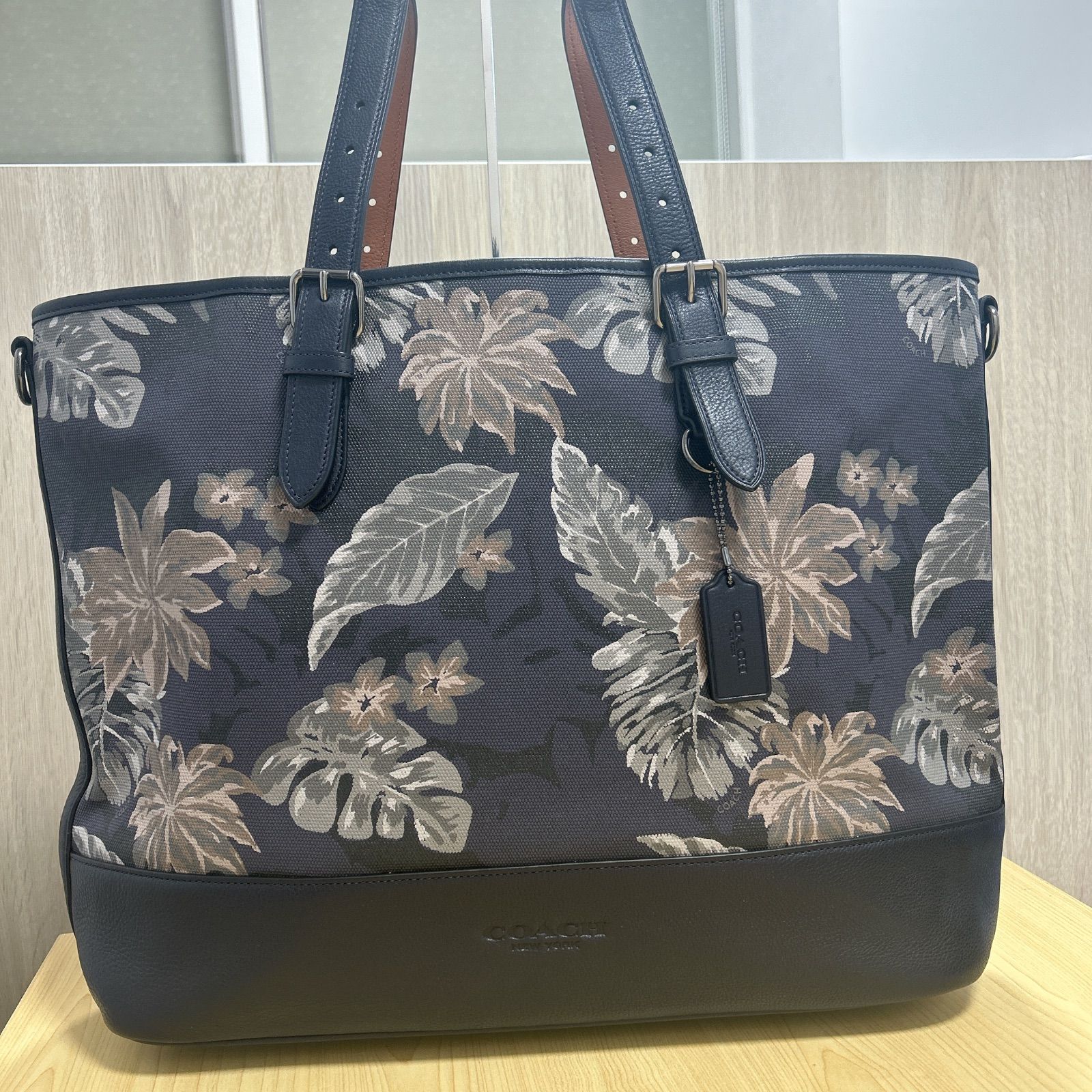 ☆美品☆ COACH コーチ トートバッグ レザー ネイビー 花柄 - メルカリ