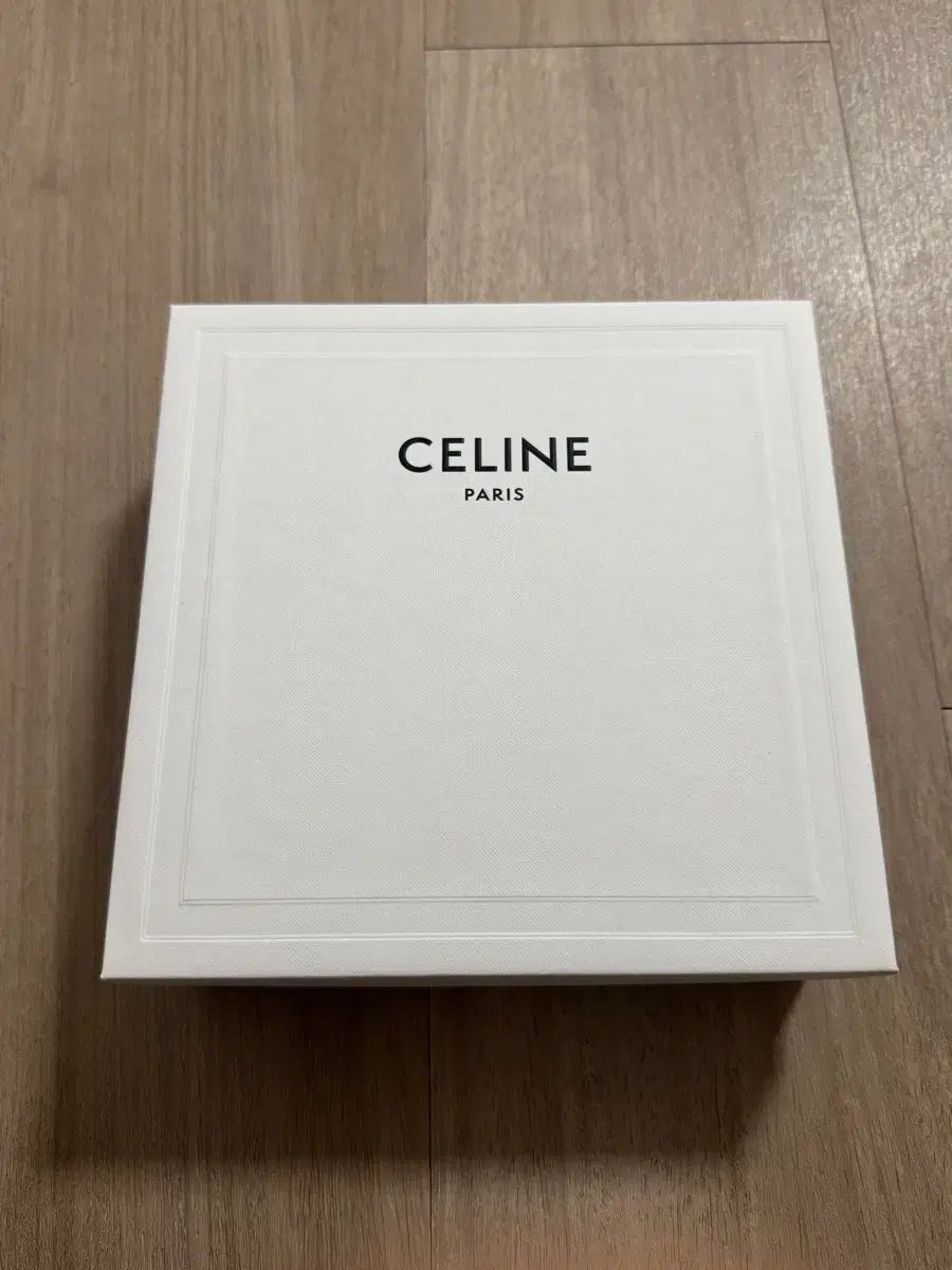 Celine セリーヌ クロード シャイニー 光沢 カーフレザー バッグ