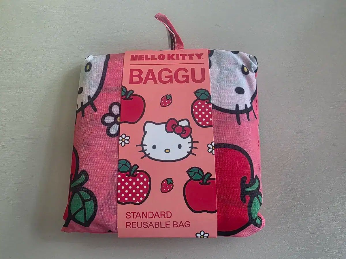 BAGGU バクー ハローキティ キティ アップル スタンダード