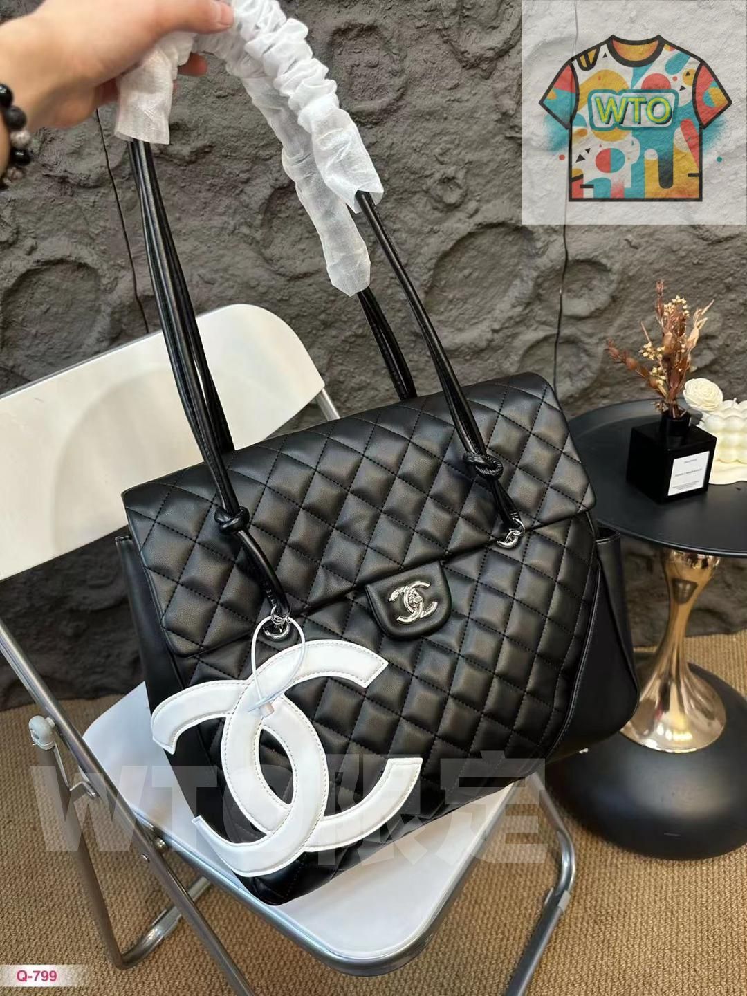 CHANEL ブラック トートバッグ CHANEL 黒トートバッグ ハンドバッグ｜本日限定特価｜新品未使用