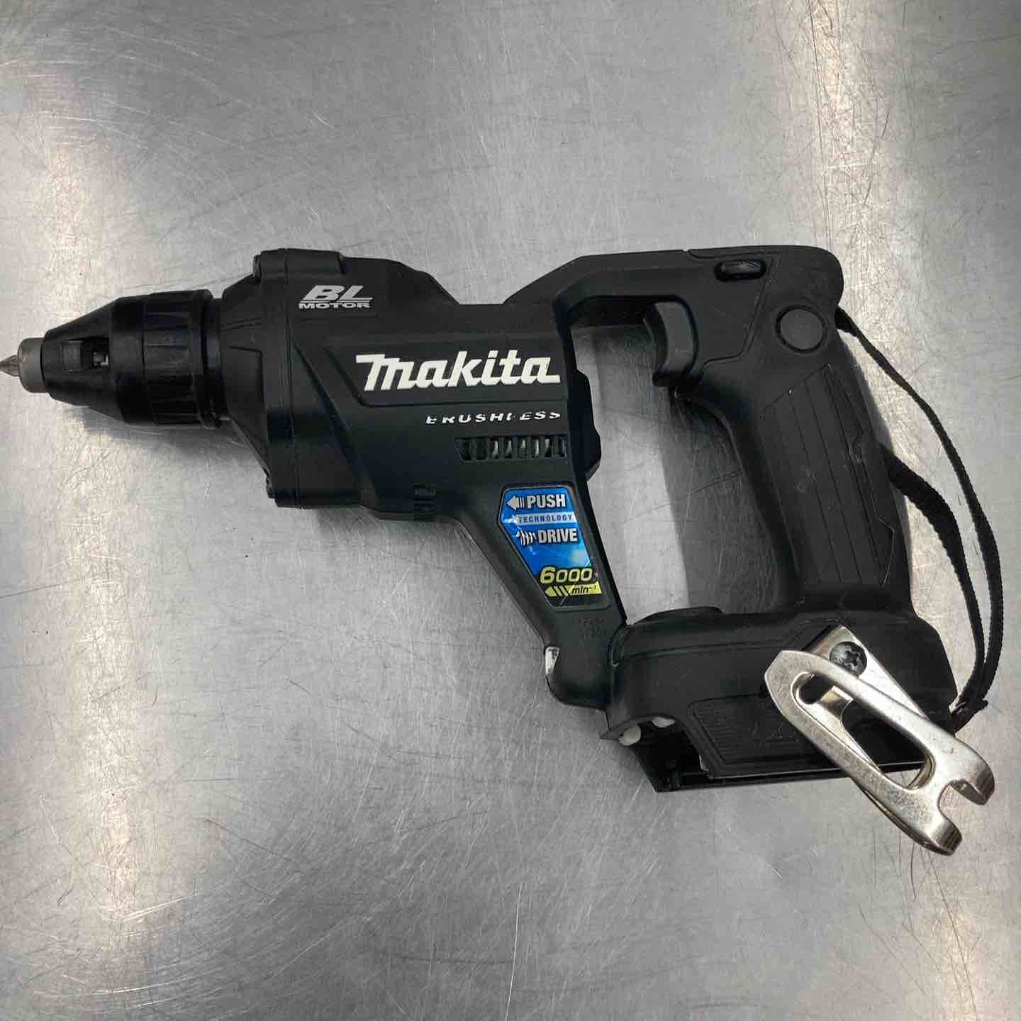 ポリプロピレン製の軽量マルチスツール（サイドテーブル・花台）「φ29
