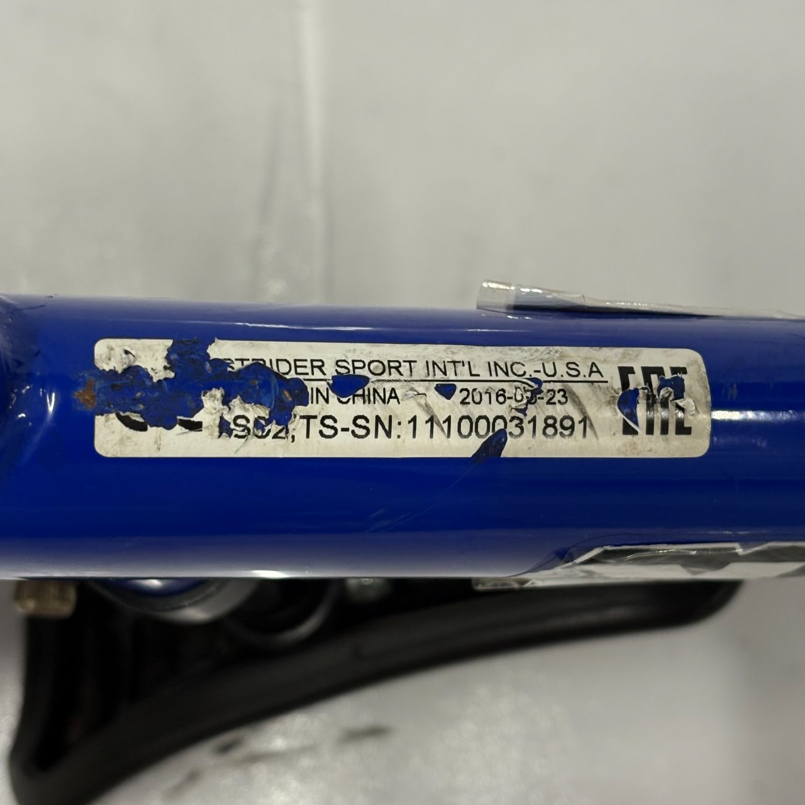 人気カラー STRIDER ストライダー スポーツモデル 青 ブルー 12インチ