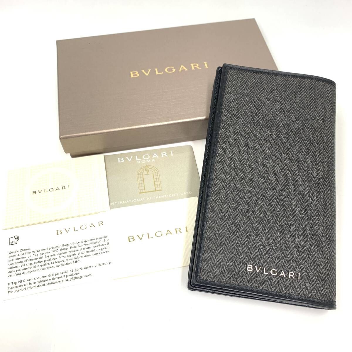 BVLGARIブルガリ ウィークエンド長財布 極美品✨ブルガリ